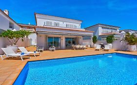 Espectacular Villa Aurora By Paramount Holidays