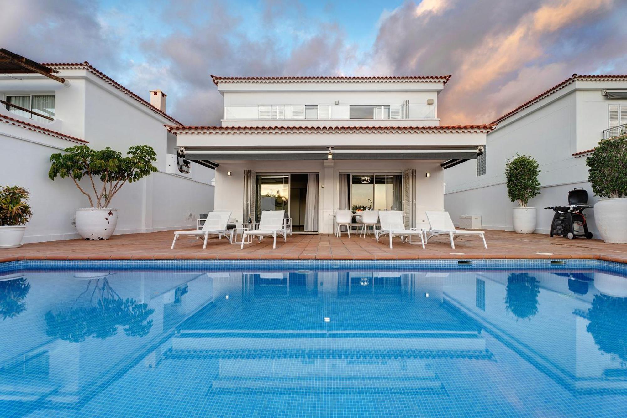 Espectacular Villa Aurora By Paramount Holidays Puerto de Santiago  Exterior photo